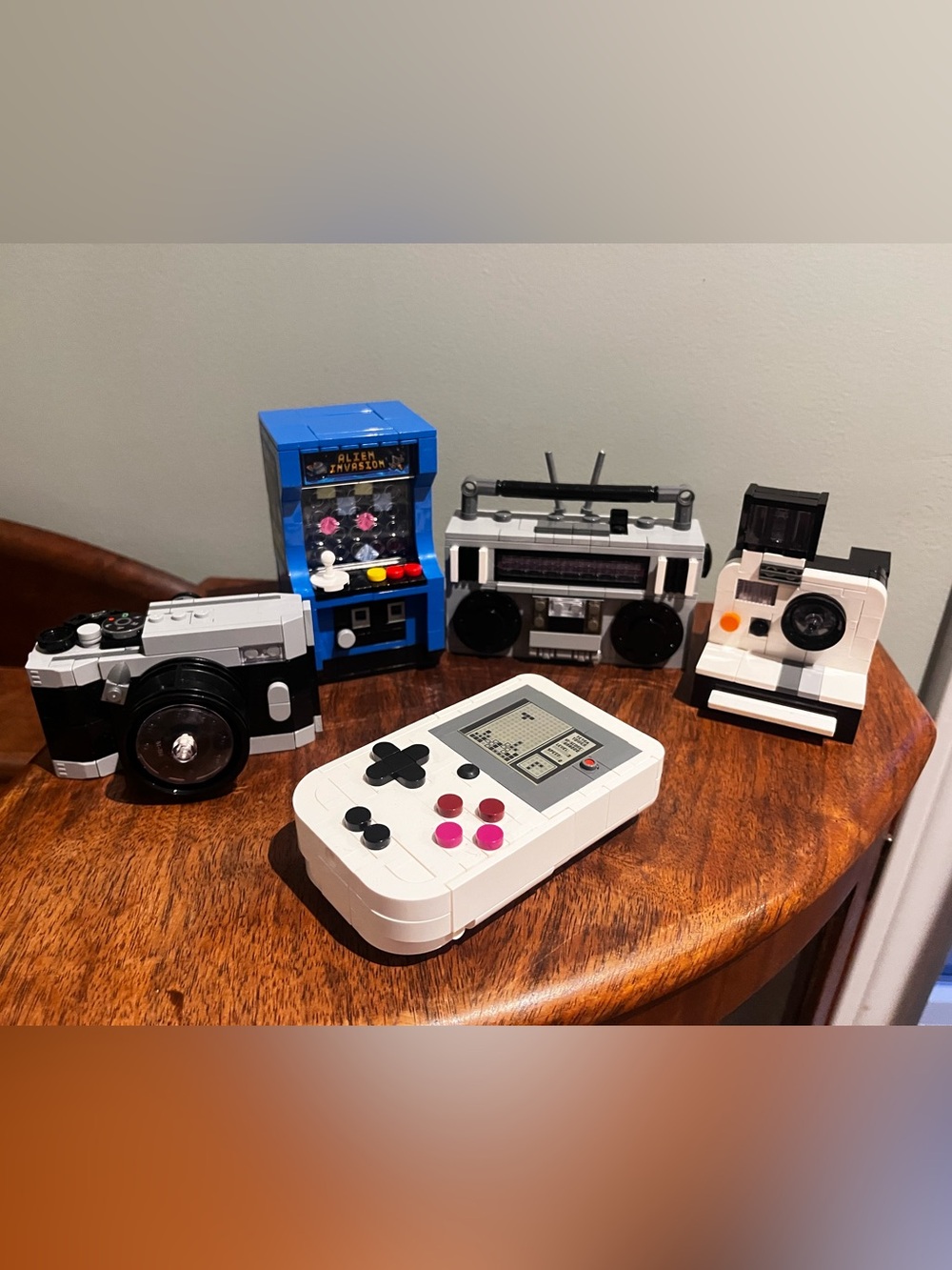 Zuro max Retro toy lot like lego various sets lot game boy tv arcade game camera